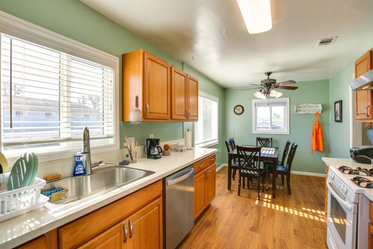 Pet-Friendly Home About 5 Mi To Knotts Berry Farm! Lakewood Bagian luar foto